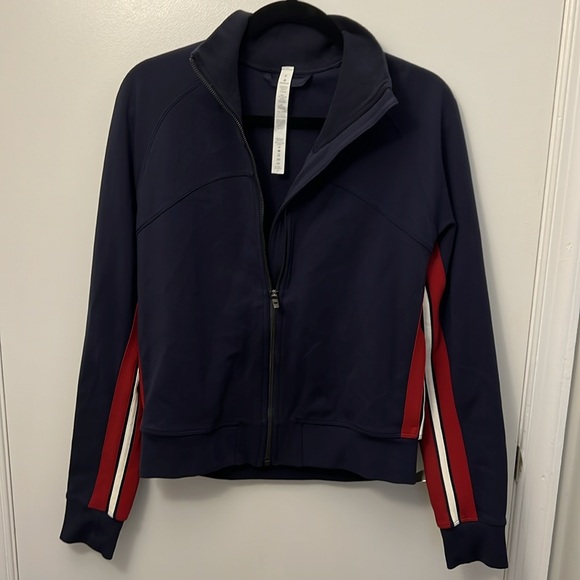Lululemon Cover Your Tracks Jacket in Midnight Navy in size 8 - Picture 1 of 10